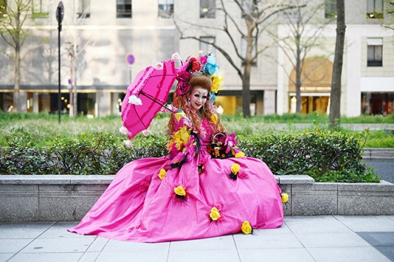 bà Matsumoto hóa trang thành Cinderelala